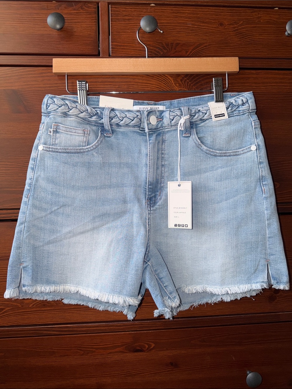 Judy Blue Light Wash Braided High Waist Denim Shorts Size Large NWT